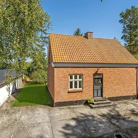 Ferienhaus In With Kitchen *